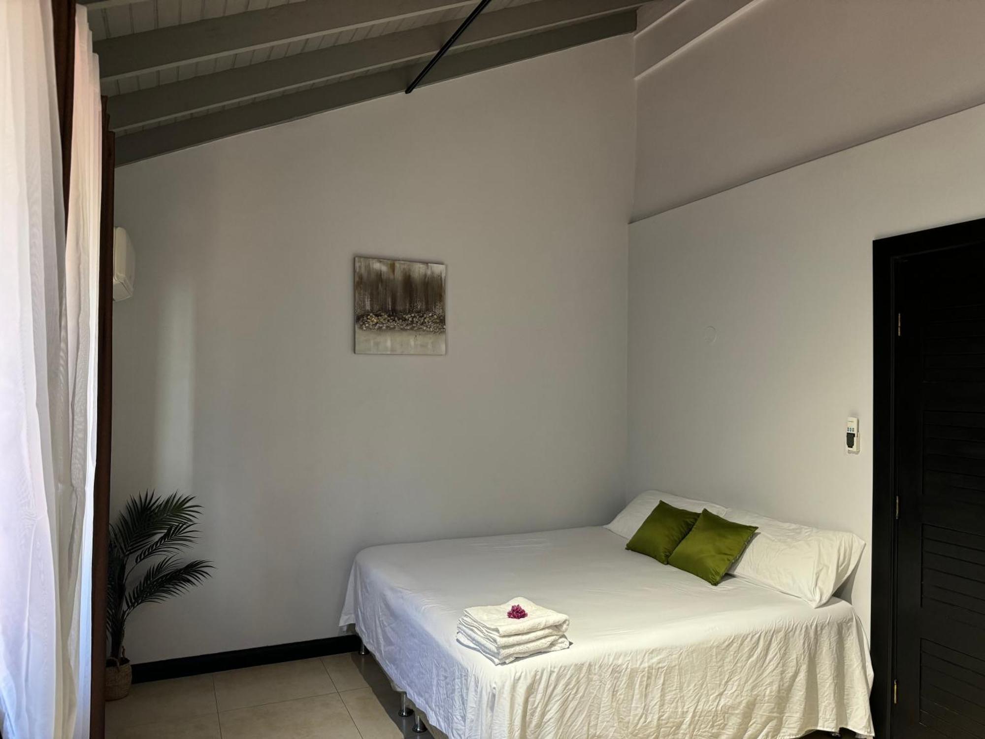 Ferienwohnung The Jewel Kingston Exterior foto